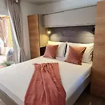 Mobile Luka 비오그라드나모루