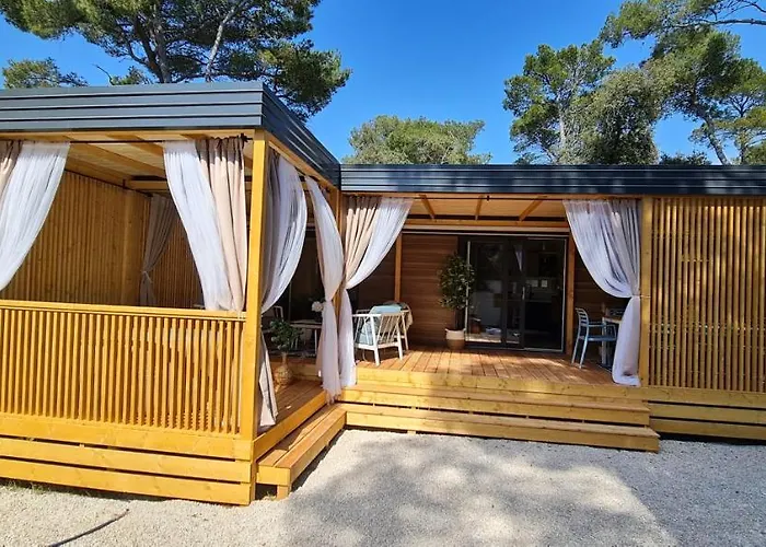 Кемпинг Mobile Luka 4*