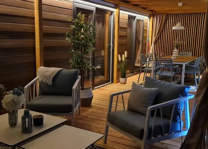 Кемпинг Mobile Luka Биоград-на-Мору